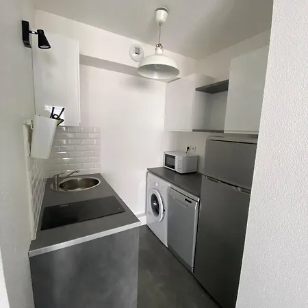 U1 Chaleureux Avec Balcon A *