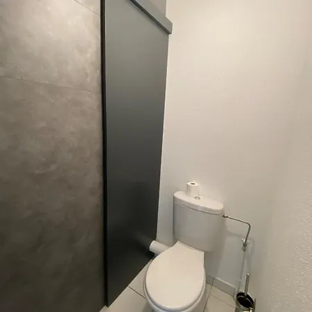 U1 Chaleureux Avec Balcon A