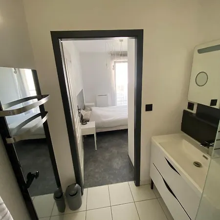 شقة U1 Chaleureux Avec Balcon A