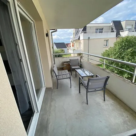 U1 Chaleureux Avec Balcon A *