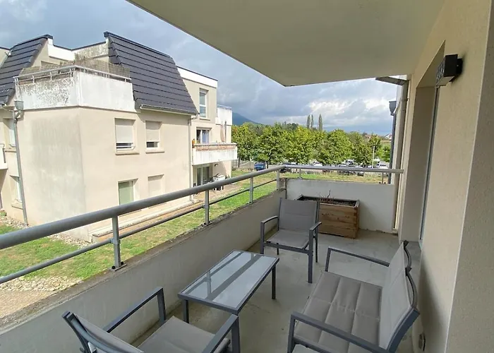 شقة U1 Chaleureux Avec Balcon A Uffholtz