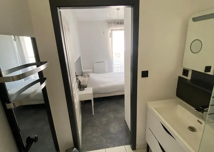 شقة U1 Chaleureux Avec Balcon A