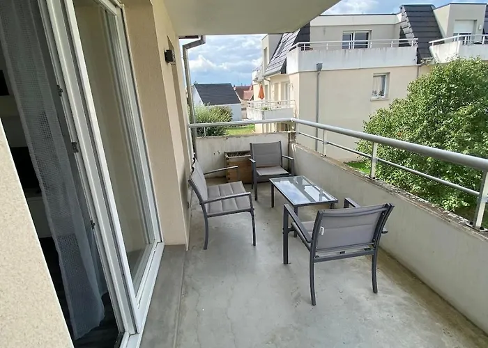 U1 Chaleureux Avec Balcon A *